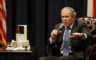 Mỹ: CIA tra tấn 4 năm mới báo cáo cựu Tổng thống Bush