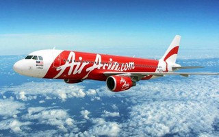 Thêm một máy bay AirAsia gặp sự cố