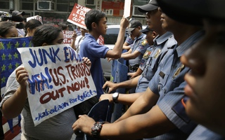Hiệp ước hợp tác an ninh Mỹ - Philippines gặp trở ngại