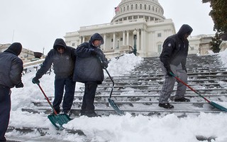 Mỹ: Văn phòng liên bang đóng cửa vì … bão tuyết