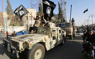 Mỹ đề cao cảnh giác sau khi không kích IS tại Syria