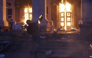 Ukraine: Hàng chục người chết cháy trong đụng độ ở Odessa