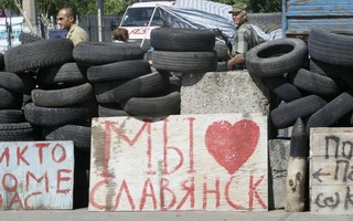 Ukraine: Lực lượng ly khai thừa nhận chạy khỏi thành trì Slavyansk