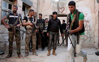 Mỹ "mở đường cho quân nổi dậy Syria đến Damascus"