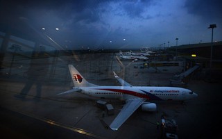 Hai máy bay Malaysia Airline suýt tông nhau