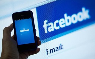 Người Mỹ thi nhau gọi cảnh sát vì Facebook sập mạng