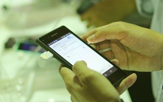 Hàng loạt smartphone cao cấp bán dưới giá tại Việt Nam
