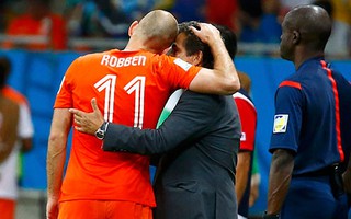 Đáng sợ Robben!