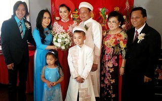 Việt Hương xúc động trong đám cưới Kim Hiền