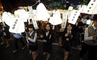 Vụ chìm tàu Sewol: Thợ lặn bật khóc, ngư dân ám ảnh