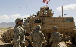 Mỹ chuyển toàn bộ vũ khí từ Afghanistan sang Ukraine?