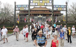 Du lịch mất khách Trung Quốc: “Trong cái rủi có cái may”