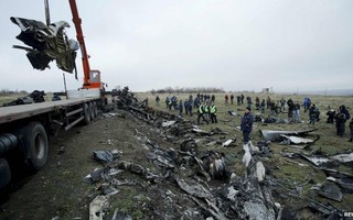 Bắt đầu thu gom mảnh vỡ MH17