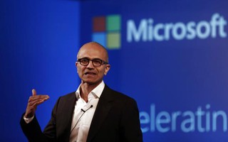 CEO Microsoft bị chỉ trích vì cho rằng phụ nữ không nên đòi tăng lương