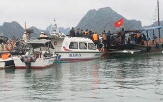 Đắm tàu du lịch có 12 khách nước ngoài trên Vịnh Hạ Long