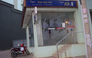 Bình Phước: Trụ ATM "hành" người rút tiền