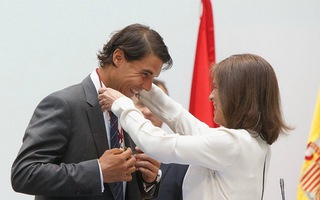 Nadal trở thành “Công dân danh dự” của thành phố Madrid