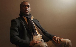 Clarence Seedorf nhận lời "ngồi ghế nóng" Milan