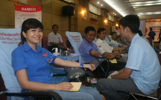 535 CNVC-LĐ Samco tham gia hiến máu nhân đạo