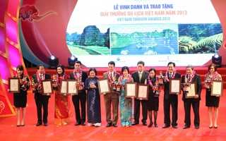Tri ân khách hàng nhân dịp TST tourist đón nhận giải thưởng cao quý ngành Du lịch Việt Nam