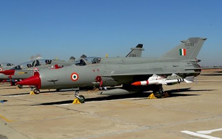 Không quân Ấn Độ chặn máy bay Thổ Nhĩ Kỳ