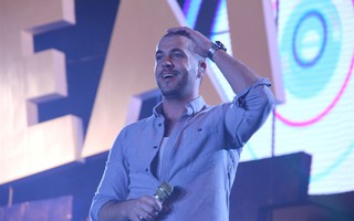 Khán giả trẻ TP HCM “phát cuồng” vì Shayne Ward