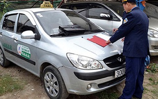 Hà Nội: Taxi "chém" khách ngoại 245.000 đồng hơn 1 km