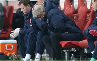 Arsene Wenger và nỗi buồn thứ 1.001 ở Arsenal