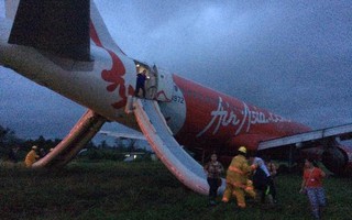 Một ngày, 2 máy bay AirAsia trục trặc