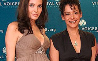 Angelina Jolie chia sẻ về tình bạn với Mariane Pearl