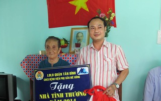 Trao 4 mái ấm CĐ, nhà tình thương