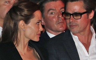 Brad Pitt ủng hộ Angelina Jolie tại hội nghị về hiếp dâm