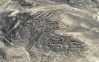 Hình vẽ khổng lồ lộ diện trên sa mạc Peru sau bão cát