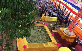 Bánh chưng lớn nhất Việt Nam dâng cúng các vua Hùng