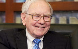 Warren Buffett - tỉ phú tiết kiệm hay keo kiệt?