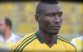 Algeria: Cầu thủ bị CĐV ném đá đến chết