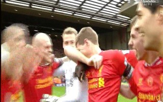 Gerrard khóc nức nở sau trận thắng Man City