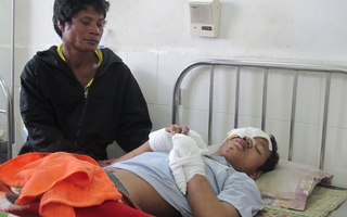 Phú Yên: Đập đầu đạn, 2 người thương vong