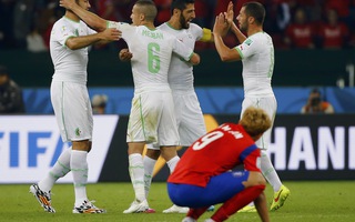 Hàn Quốc thua Algeria tan tác