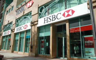 HSBC, Standard Chartered bác bỏ thông tin đóng cửa tại Việt Nam