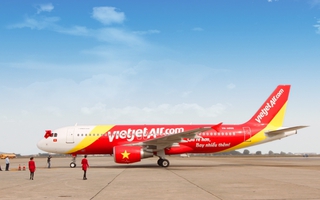 VietJet Air sa thải nhân viên vụ hạ cánh nhầm