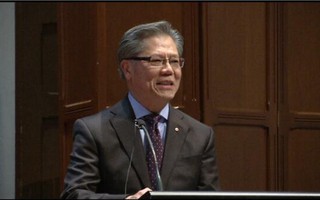 Người gốc Việt thành Thống đốc Úc