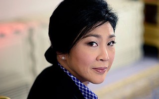Thái Lan: Nông dân dùng máy xúc dọa bà Yingluck