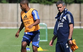 Ông Mourinho bị học trò cũ tố nói láo