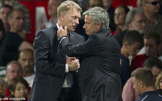 HLV Mourinho chọc khuấy Moyes trước trận “đại chiến”