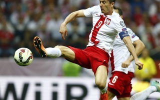 Thắng Đức 2-0, Ba Lan làm nên chiến tích lịch sử