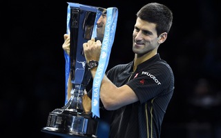 Không thi đấu chung kết, Djokovic vẫn lên ngôi vô địch