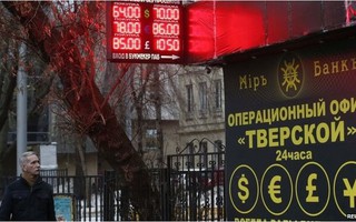 Nga lên kế hoạch mới cứu đồng rúp