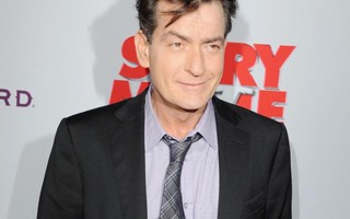 "Ngáo đá" ở phòng nha, Charlie Sheen bị điều tra?