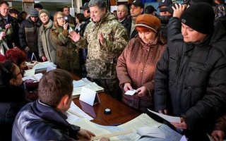 Ukraine bầu cử trong căng thẳng